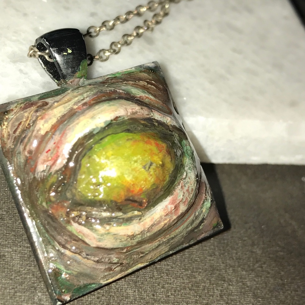 Offers! 3D creepy alien or dragon eye necklace